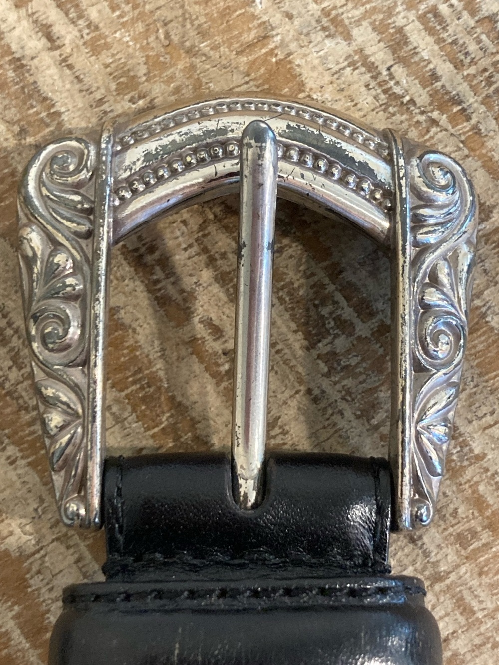 Fossil Black Leather Western-Style Belt with Silver-Tone Heart Accents - Picture 15 of 16